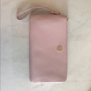 Lululemon clutch